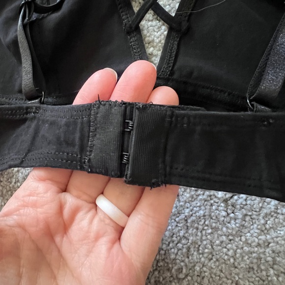 Out from under bralette bundle - Picture 4 of 6